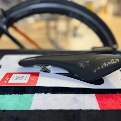 Selle Italia SLR Boost TM országúti kerékpár nyereg