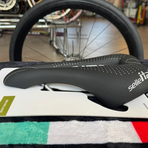 Selle Italia Diva Gel Superflow országúti kerékpár nyereg