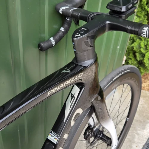 Pinarello F9 Disc karbon tárcsafékes országúti kerékpár