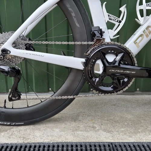 Pinarello F9 Disc karbon tárcsafékes országúti kerékpár