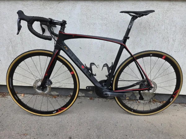 De Rosa Idol Disc karbon tárcsafékes országúti kerékpár