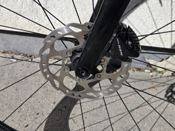 Specialized Roubaix Disc karbon tárcsafékes endurance országúti kerékpár