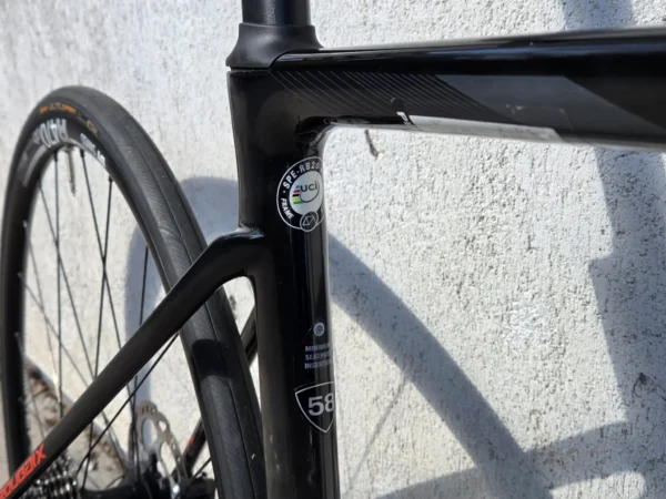 Specialized Roubaix Disc karbon tárcsafékes endurance országúti kerékpár