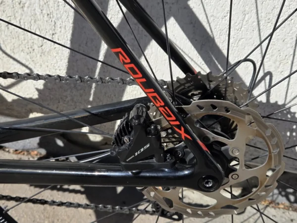 Specialized Roubaix Disc karbon tárcsafékes endurance országúti kerékpár