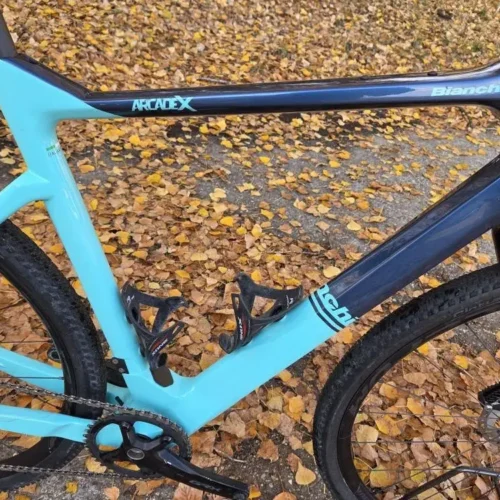Bianchi Arcadex karbon gravel kerékpár
