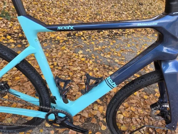 Bianchi Arcadex karbon gravel kerékpár