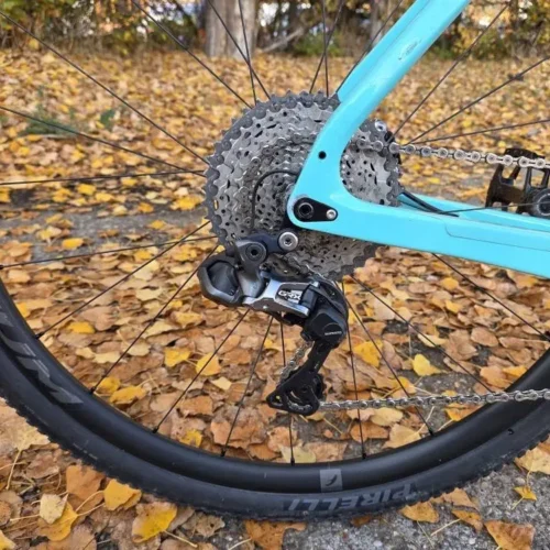Bianchi Arcadex karbon gravel kerékpár