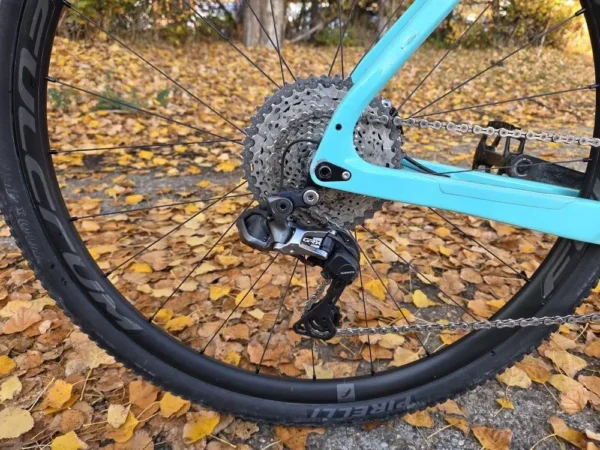 Bianchi Arcadex karbon gravel kerékpár