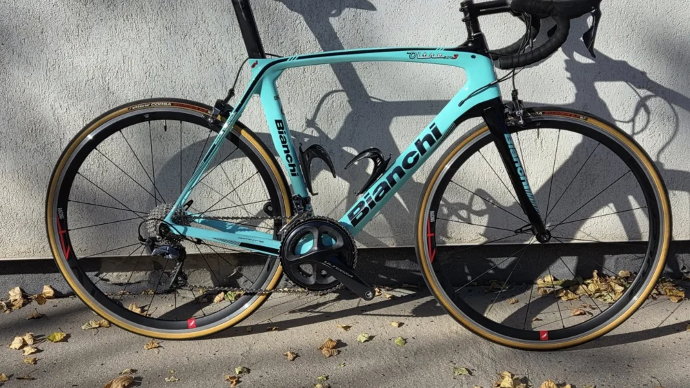 Bianchi Oltre XR3 felnifékes karbon aero országúti kerékpár