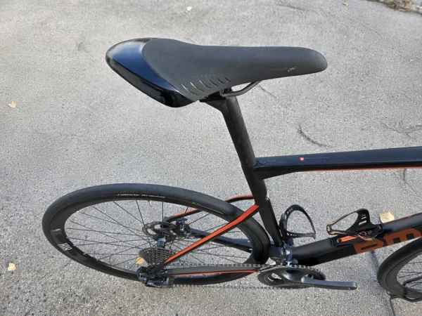 BMC RoadMachine 01 karbon tárcsafékes országúti kerékpár