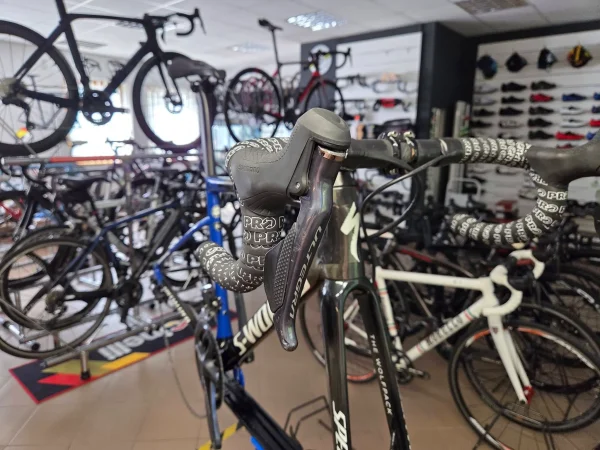 s-works-tarmac-sl6-deceuninck-quick-step-edition-tarcsafekes-karbon-orszaguti-kerekpar-01 S-Works Tarmac SL6 Deceuninck - Quick-Step Edition đș tĂĄrcsafĂ©kes karbon orszĂĄgĂști kerĂ©kpĂĄr