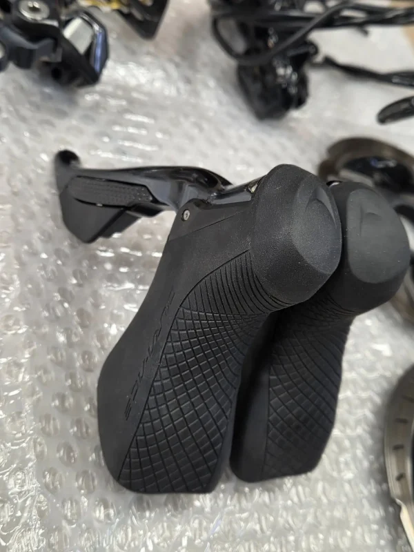 Shimano Dura-Ace 9170 Di2 elektromos tárcsafékes szett