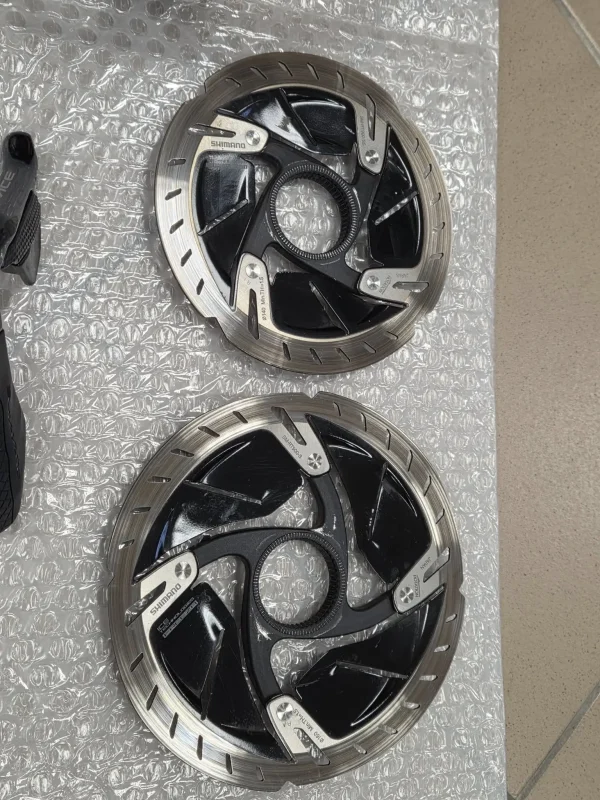 Shimano Dura-Ace 9170 Di2 elektromos tárcsafékes szett