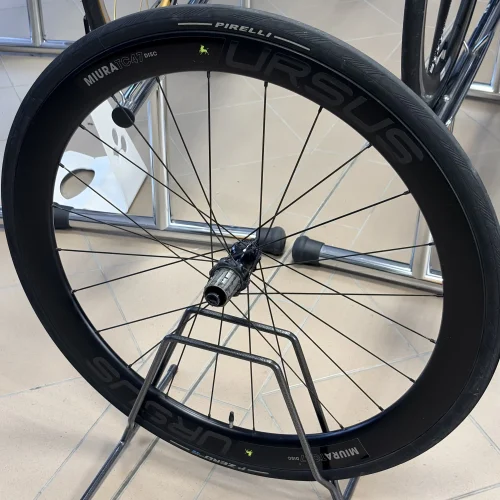 Ursus Miura TC47 Disc tárcsafékes karbon országúti kerékszett