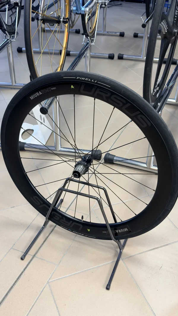 Ursus Miura TC47 Disc tárcsafékes karbon országúti kerékszett