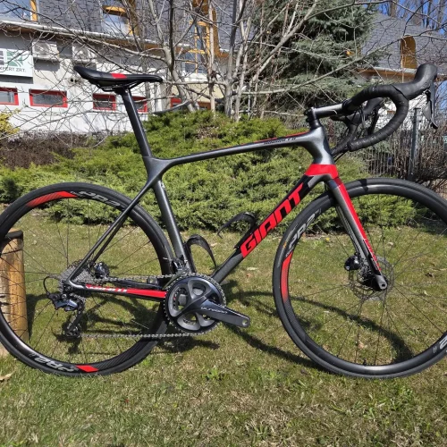 Giant TCR Advanced karbon tárcsafékes országúti kerékpár