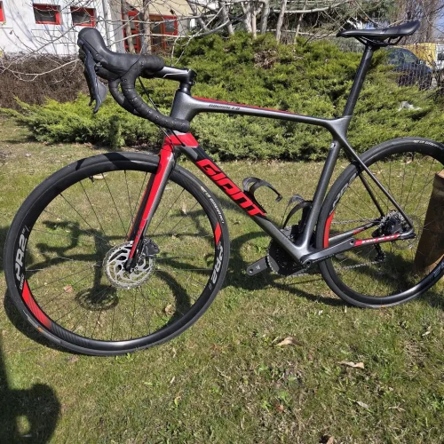 Giant TCR Advanced karbon tárcsafékes országúti kerékpár