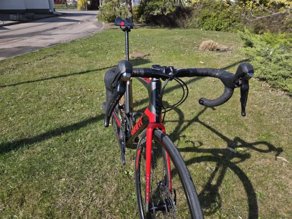 Giant TCR Advanced karbon tárcsafékes országúti kerékpár