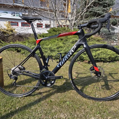 Wilier Cento1 NDR karbon tárcsafékes endurance országúti kerékpár