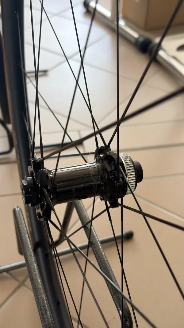 Dura-Ace C36 tárcsafékes karbon országúti kerékszett