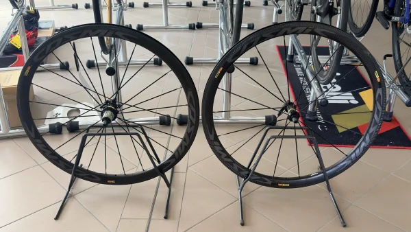 Mavic Cosmic Pro Carbon SL C felnifékes karbon országúti kerékszett