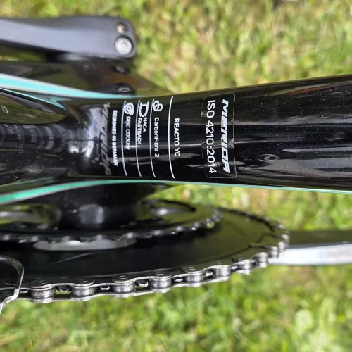 Merida Reacto karbon tárcsafékes aero országúti kerékpár