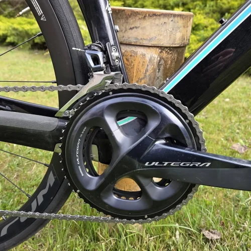 Merida Reacto karbon tárcsafékes aero országúti kerékpár