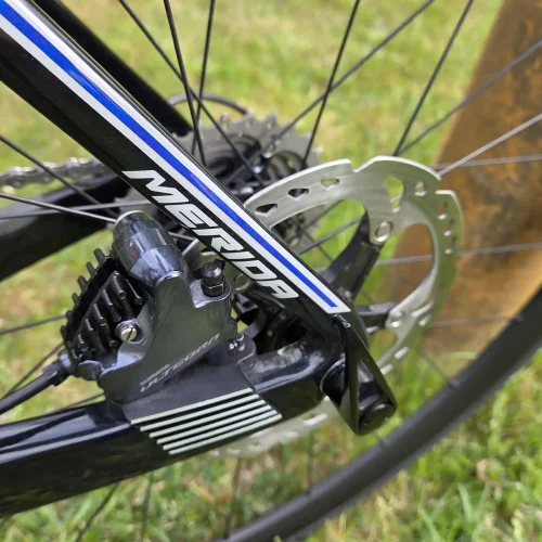 Merida Reacto karbon tárcsafékes aero országúti kerékpár