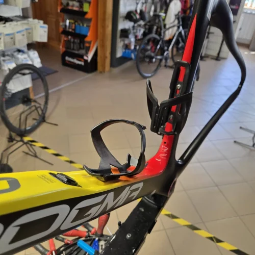 Pinarello Dogma F10 karbon országúti vázszett