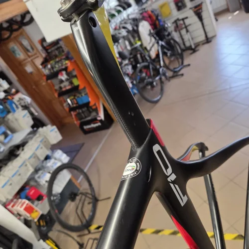 Pinarello Dogma F10 karbon országúti vázszett