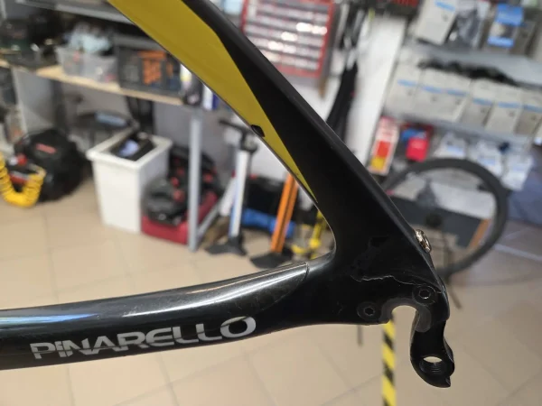 Pinarello Dogma F10 karbon országúti vázszett