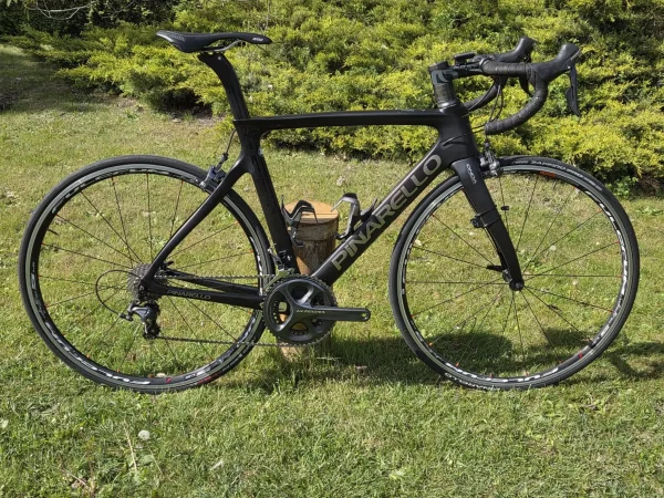 Pinarello Gan RS karbon országúti kerékpár