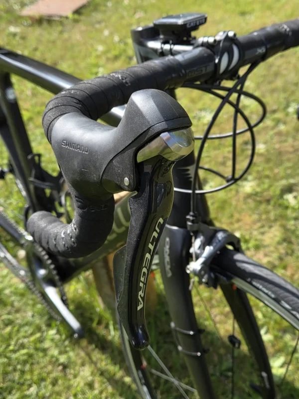 Pinarello Gan RS karbon országúti kerékpár