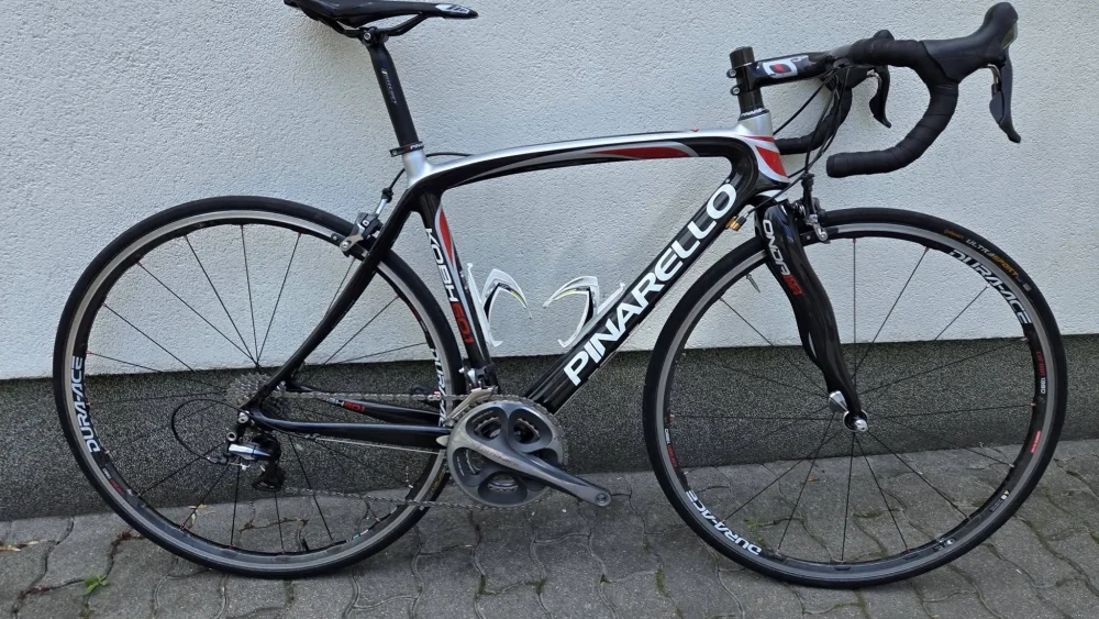Pinarello Kobh 60.1 endurance országúti kerékpár
