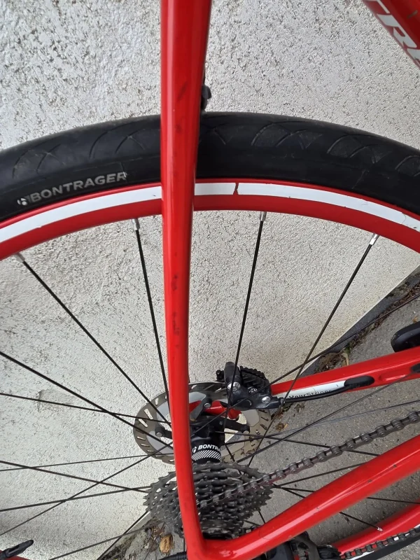 Trek Domane Team Issue Project One tárcsafékes karbon endurance országúti kerékpár