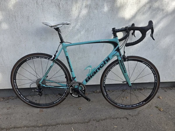 Bianchi Infinito karbon endurance országúti kerékpár