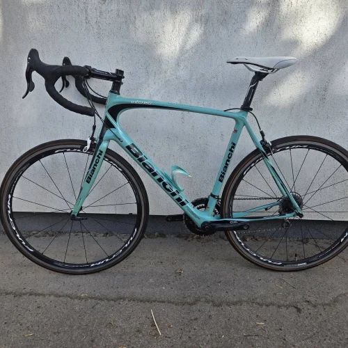 Bianchi Infinito karbon endurance országúti kerékpár