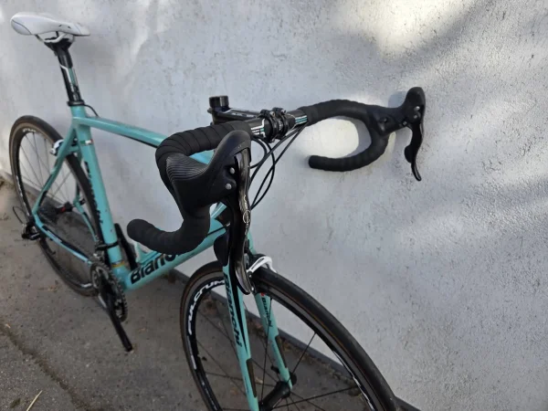 Bianchi Infinito karbon endurance országúti kerékpár