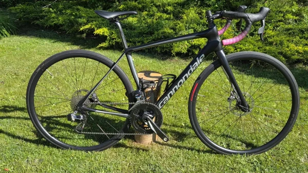 Cannondale Synapse Disc karbon endurance országúti kerékpár