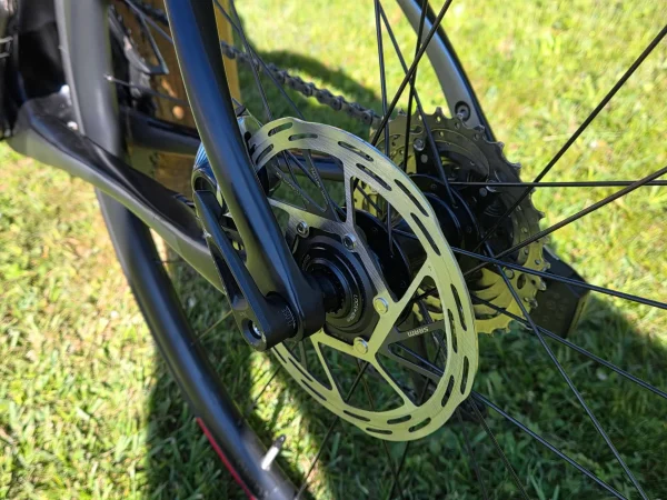 Cannondale Synapse Disc karbon endurance országúti kerékpár