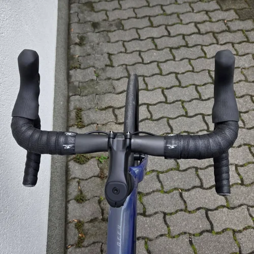 Giant Defy Advanced Pro 0 karbon tárcsafékes endurance országúti kerékpár