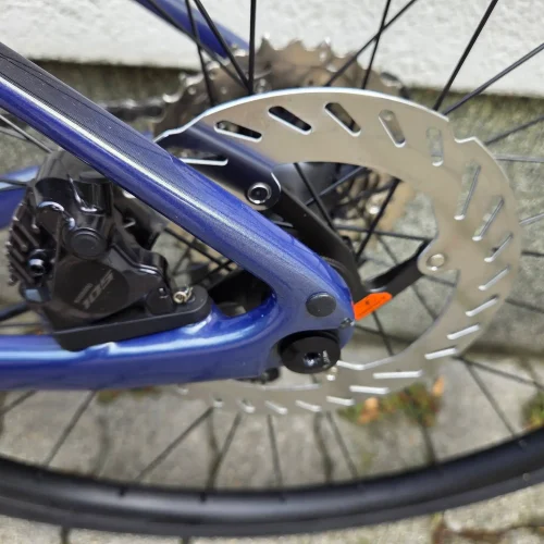 Giant Defy Advanced Pro 0 karbon tárcsafékes endurance országúti kerékpár