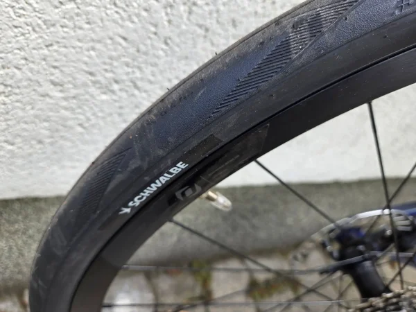 Giant Defy Advanced Pro 0 karbon tárcsafékes endurance országúti kerékpár