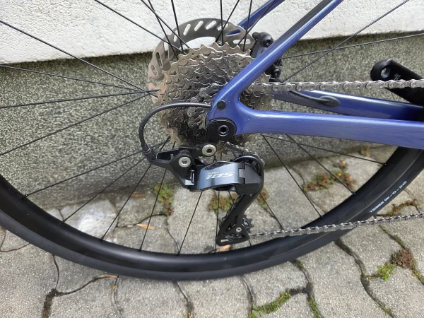 Giant Defy Advanced Pro 0 karbon tárcsafékes endurance országúti kerékpár