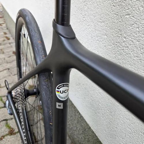 giant-tcr-advanced-disc-karbon-tarcsafekes-orszaguti-kerekpar-04 Giant TCR Advanced Disc karbon tárcsafékes országúti kerékpár