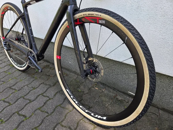 Specialized Diverge Expert X1 Mix Tape Limited Edition karbon gravel kerékpár