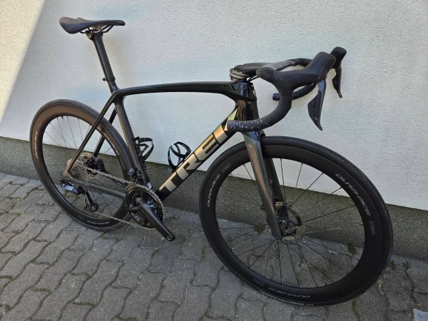 trek-emonda-slr-karbon-endurance-orszaguti-kerekpar-01 Trek Emonda SLR karbon endurance országúti kerékpár