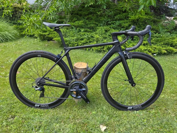 Canyon Ultimate CF SLX karbon országúti kerékpár