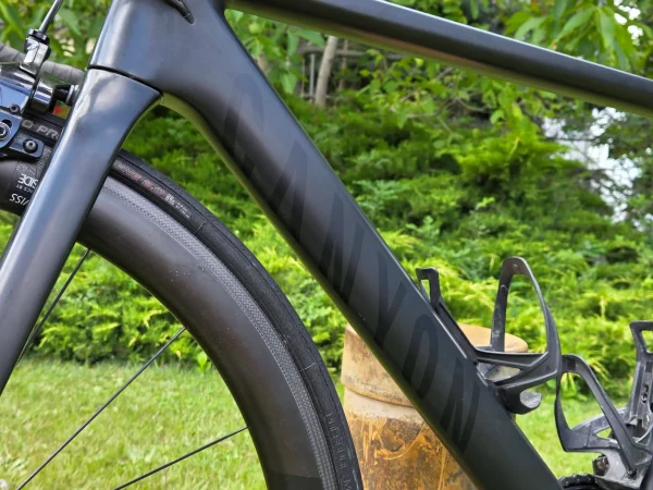 Canyon Ultimate CF SLX karbon országúti kerékpár