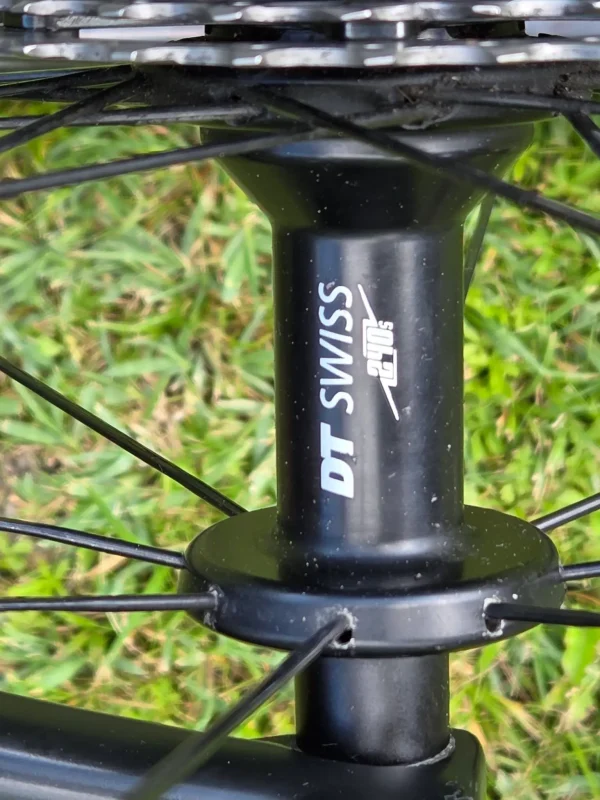 Canyon Ultimate CF SLX karbon országúti kerékpár